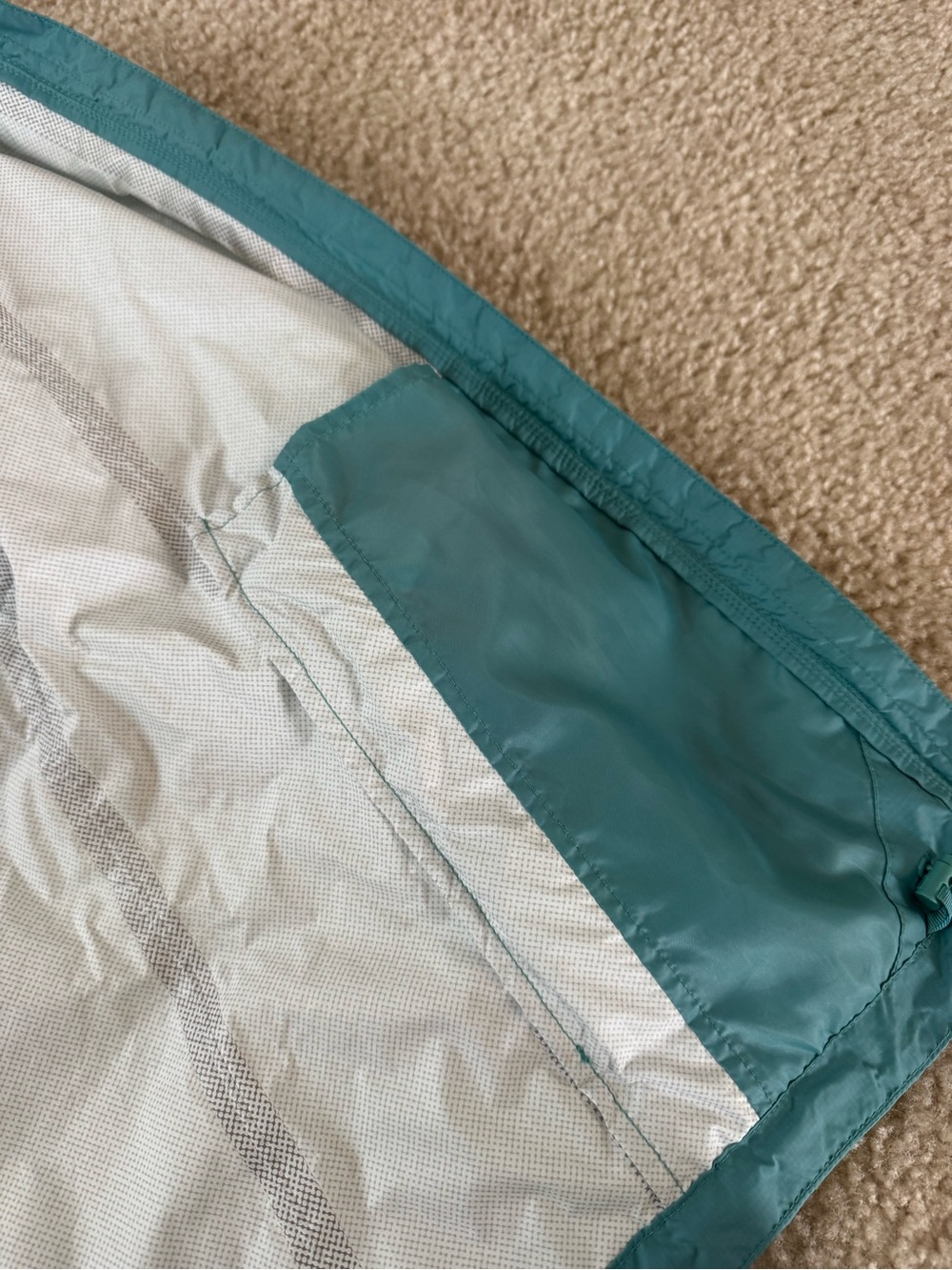 The North Face Women's Teal Hooded Waterproof Shell Jacket - Picture 7 of 8